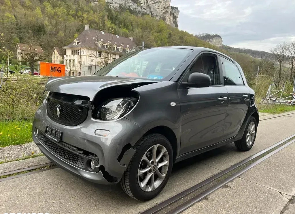 Smart Forfour cena 32900 przebieg: 89647, rok produkcji 2018 z Daleszyce małe 11